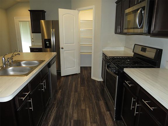 3rd image of 2326 Silver Plume Ln