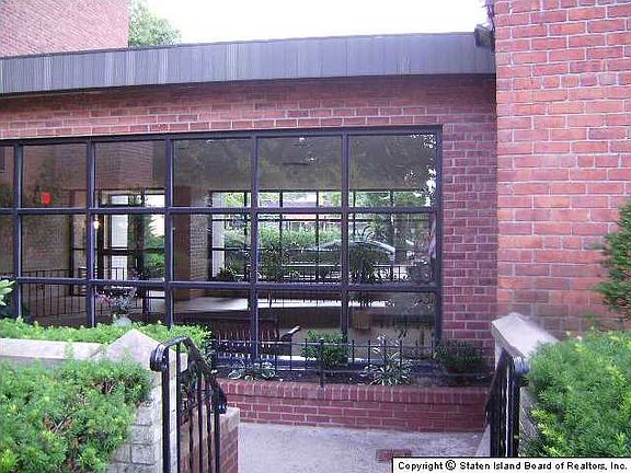 2nd image of 100 Colfax Ave APT 3Y
