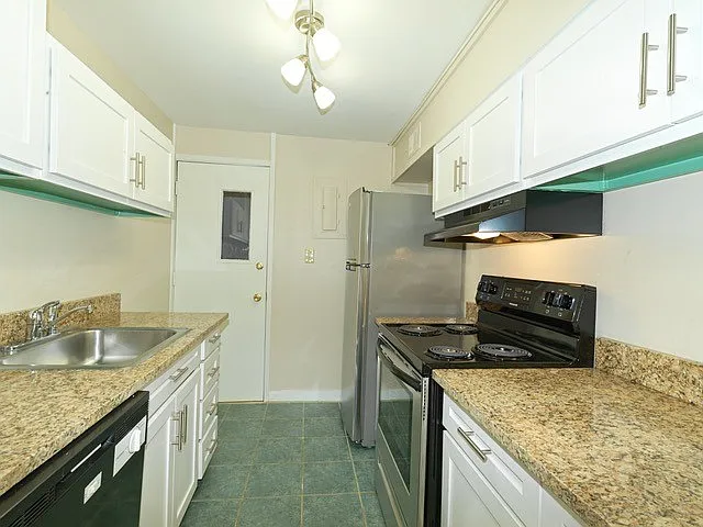 1040 Cherokee Rd #C3 — Photo 6