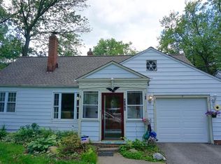 4702 Columbia Rd, North Olmsted, OH 44070