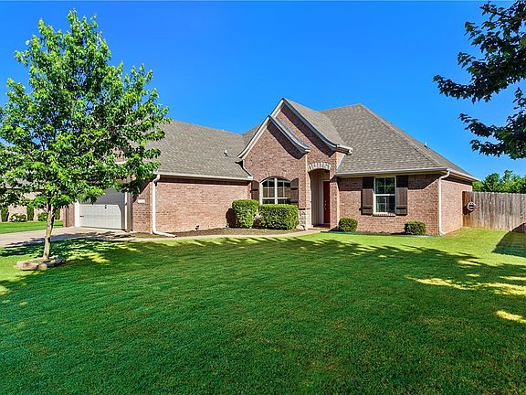 2nd image of 3882 Mountain View Dr
