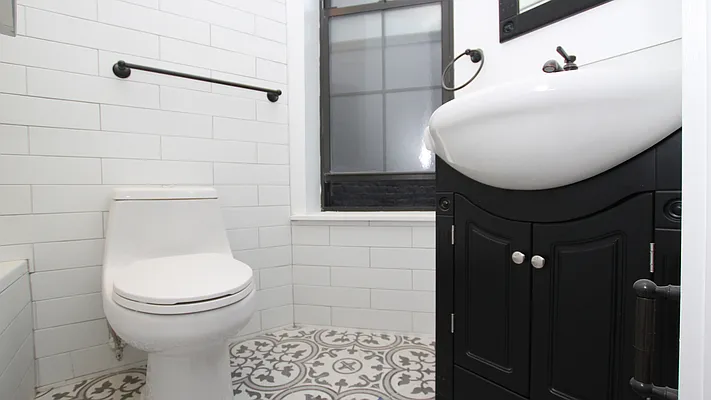 Rented by Nooklyn NYC LLC | media 33