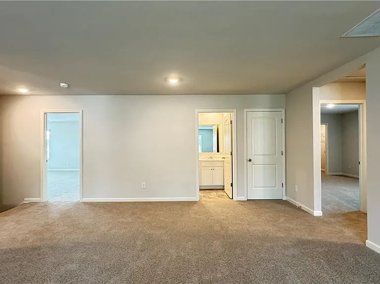 56 Thompson Ridge Ln — Photo 25