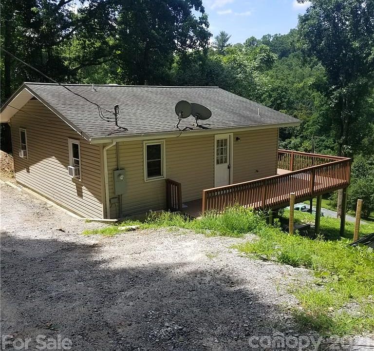 1st image of 697 Courtney Dr