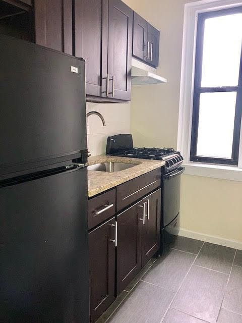 1st image of 67 Lenox Ave APT 2A