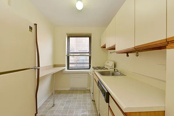 Sold by BSRG Realty | media 6