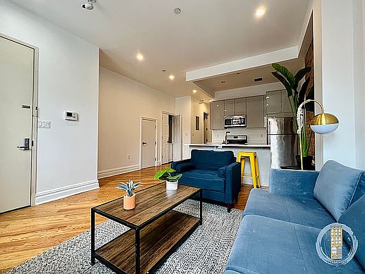 2nd image of 306 Clifton Pl #1