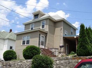 811 Roosevelt Ave, Roaring Spring, PA 16673