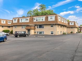 9911 W 58th St UNIT 1, Countryside, IL 60525