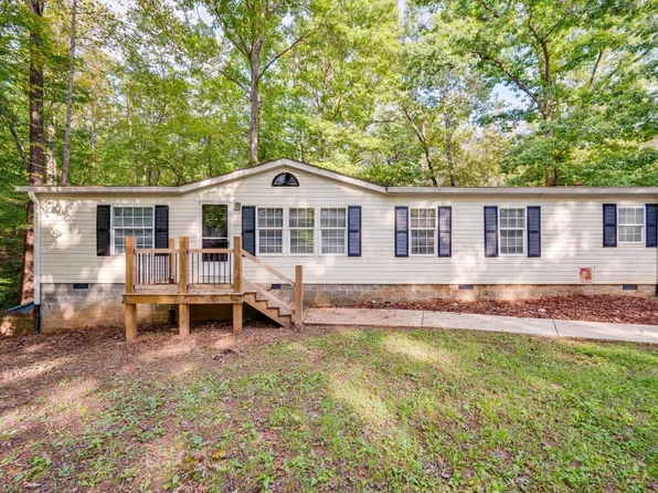 566 Knoll Woods Dr, Rustburg, VA 24588