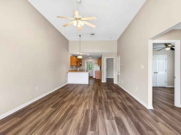 15119 Deer Creek Dr #B — Photo 6