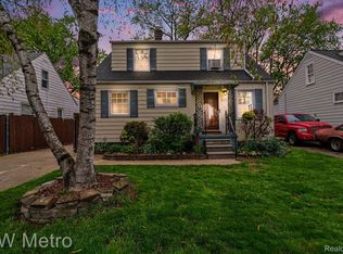 21945 Cyman Ave, Warren, MI 48091