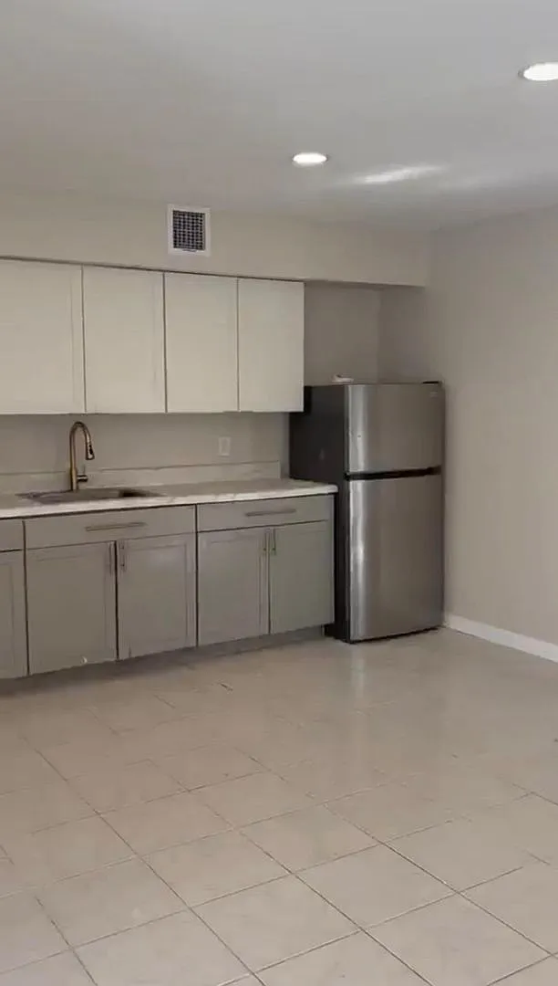 351 Bruche Llc — Photo 1