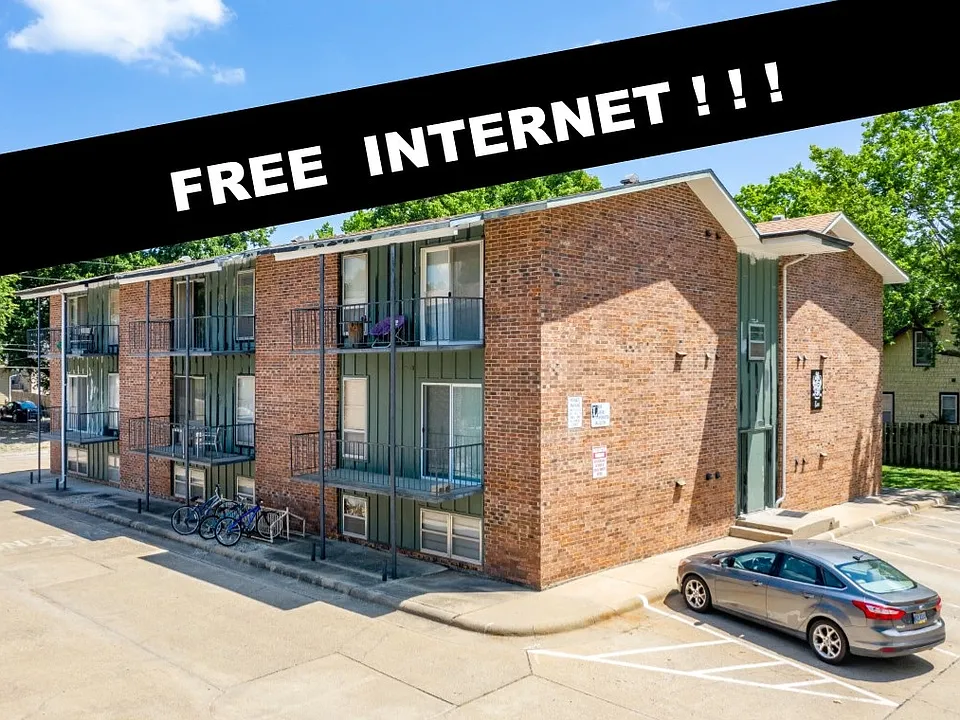 Lee Crest Apartments