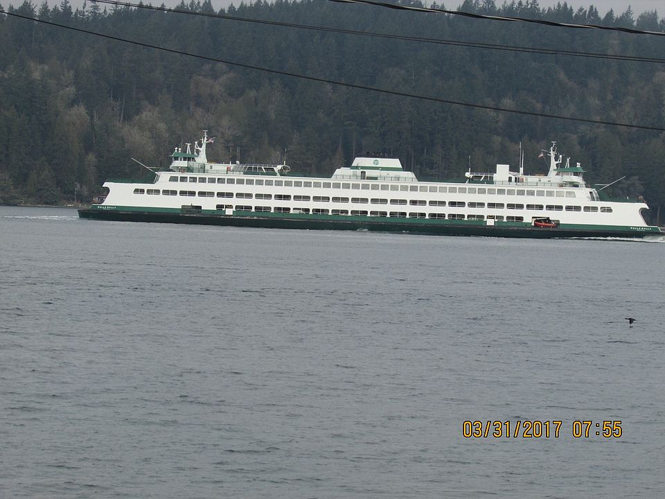Waterfront, watch ferries go by