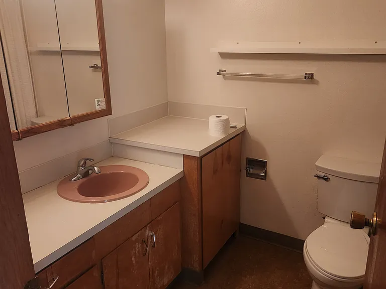 550 SE 60th Ave #206 — Photo 5