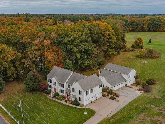 2nd image of 9 Towle Farm Rd