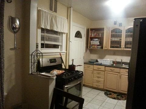 4th image of 2731 12th St