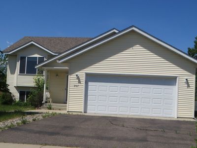 907 Savanna Ave, Saint Cloud, MN, 56303
