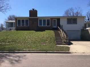 412 6th Ave NE, Waseca, MN 56093