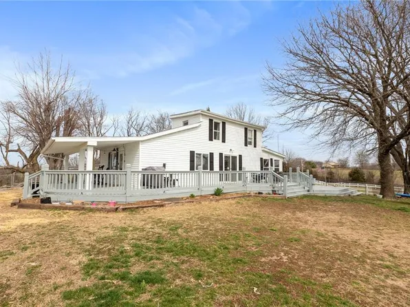 5424 N 115th St, Kansas City, KS 66109