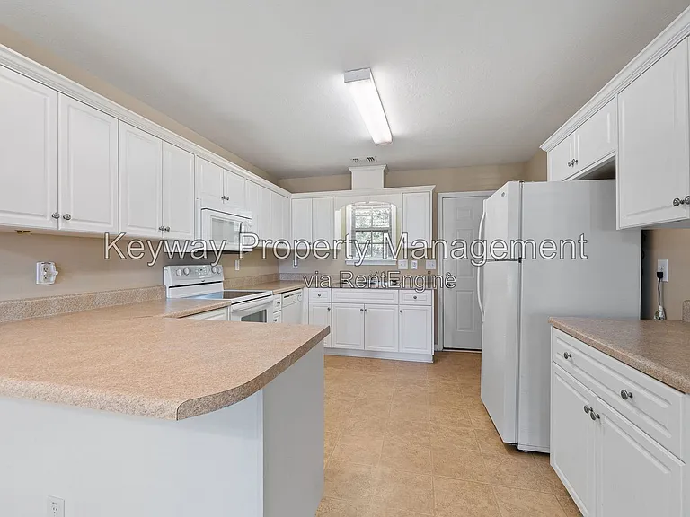 6107 Village West Ln — Photo 7