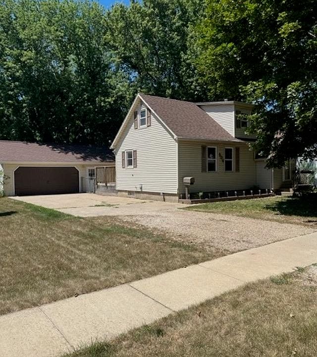 1st image of 809 N 13th St