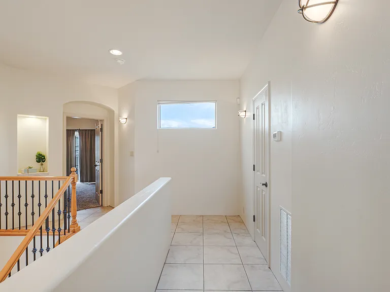 8860 Desert Fox Way NE — Photo 33