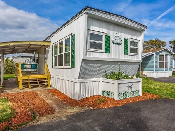 14 Joseph St, East Wareham, MA 02538