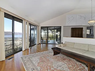 Sold by Robert E. Hill 
