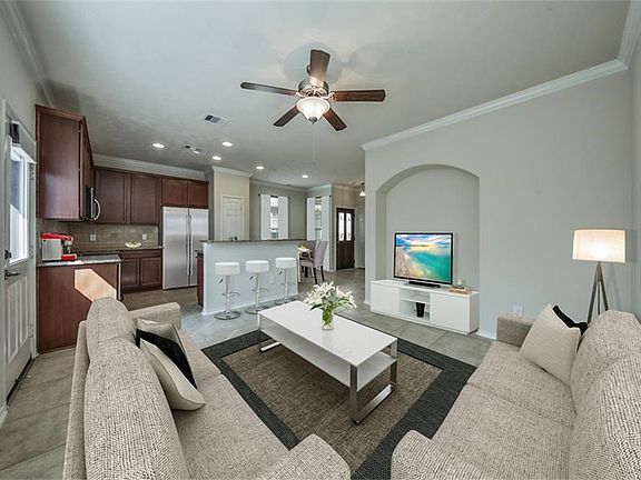 5th image of 287 Bloomhill Pl