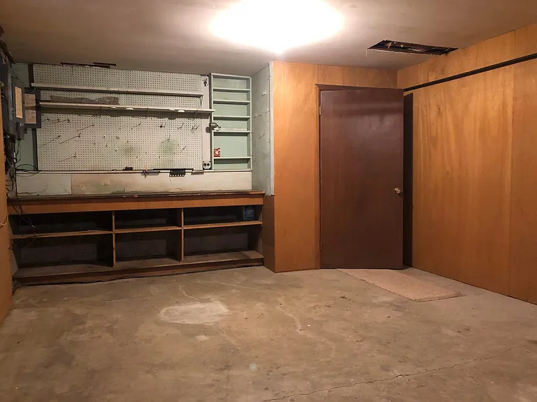 112 Perry St — Photo 28