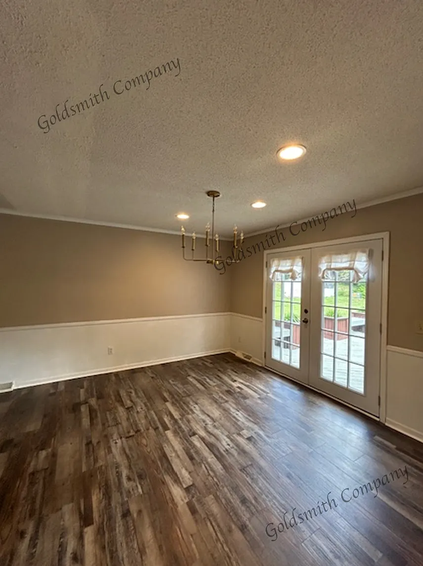 3 bed, 2.0 bath, 1550 sqft, $1,895 — Photo 4