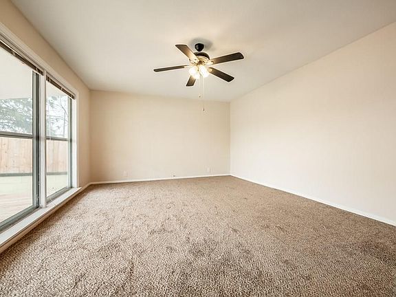 5th image of 1606 Ash Ave