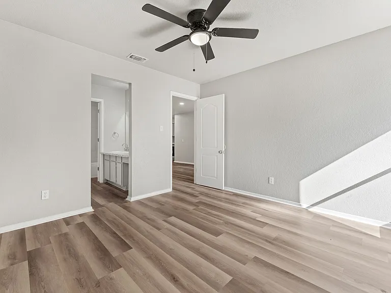 Primary bedroom/bathroom