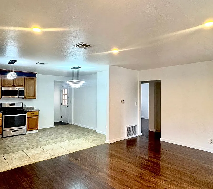 8839 Tilden Ave