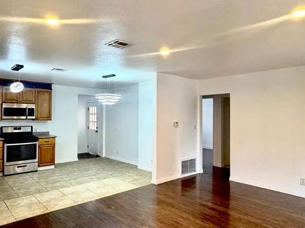 8839 Tilden Ave, Panorama City, CA 91402