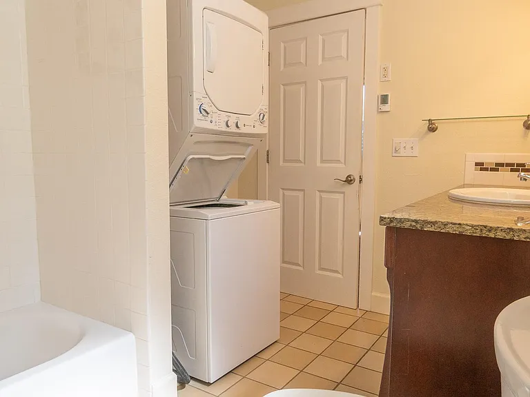 1004 N Mason St — Photo 18