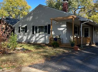 910 S Wabash Ave, Urbana, IL 61801