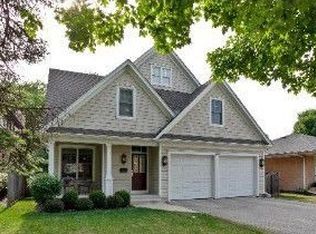 114 S William St, Mount Prospect, IL 60056