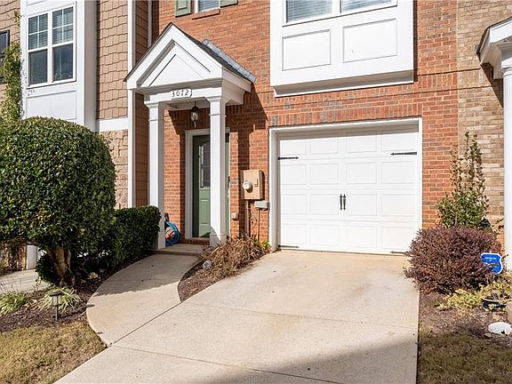 4th image of 3072 Lauren Parc Rd