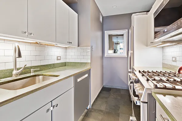 Sold by Compass | media 3