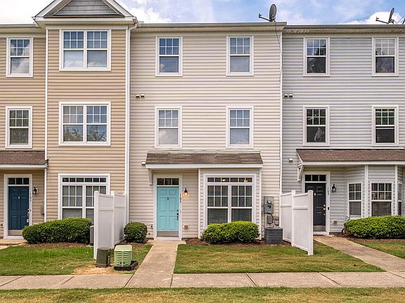 3rd image of 1211 Canyon Rock Ct Unit 105