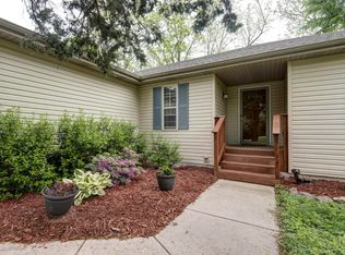 1408 W Bennett St, Springfield, MO 65807
