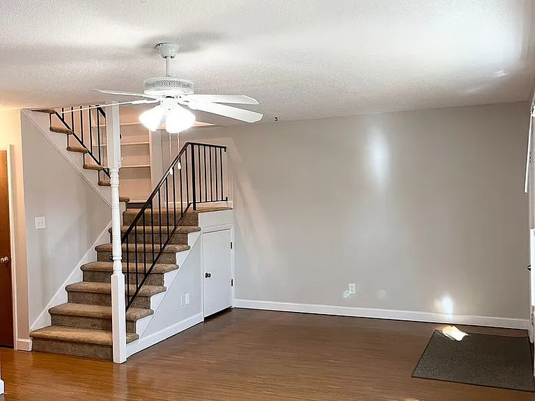 455 Mall Blvd #69 — Photo 4