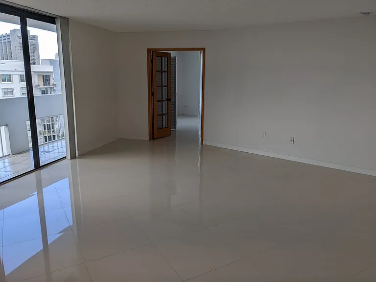 6830 Indian Creek Dr #8A — Photo 14