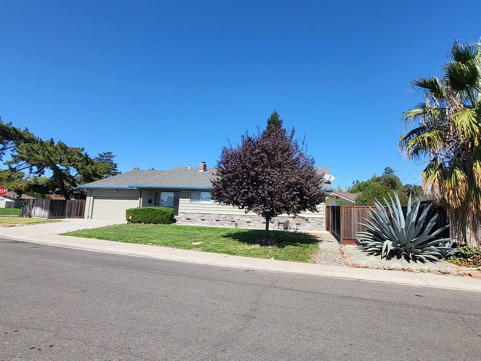 1st image of 3245 Christina Ave