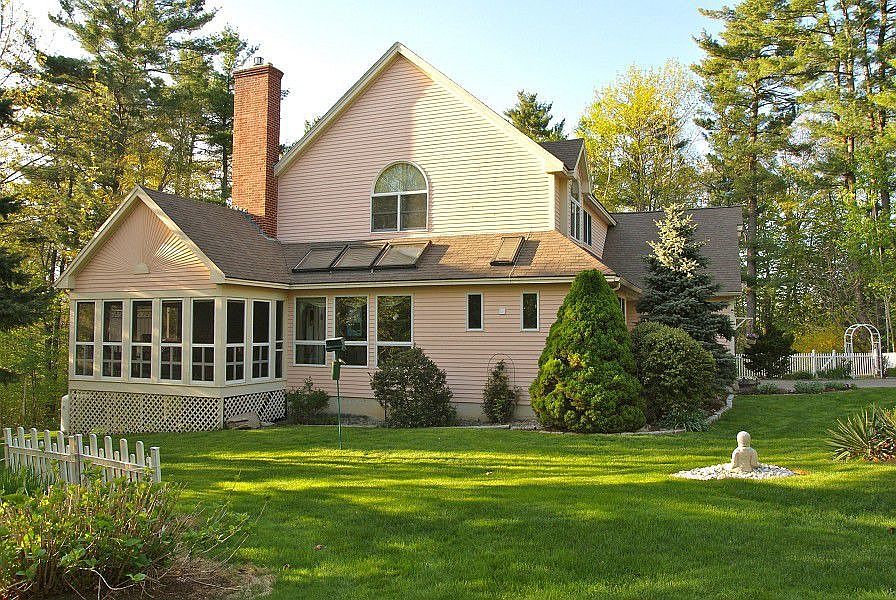 2nd image of 18 Orchard Hill Rd