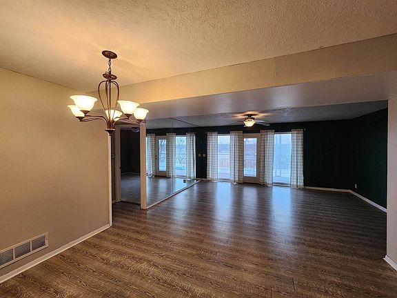 3rd image of 3721 35th St APT 1