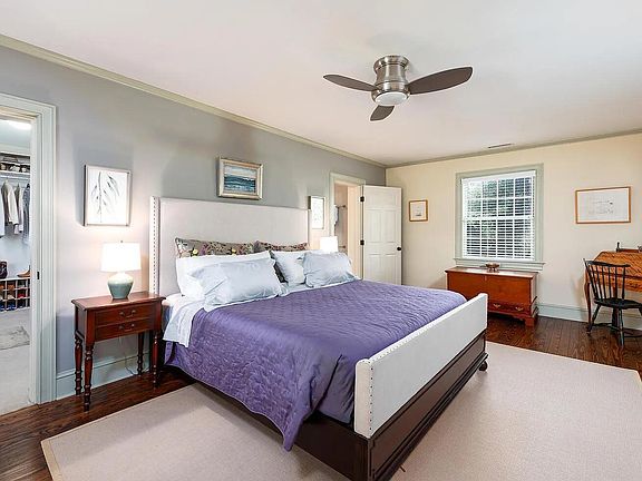 2nd image of 32 Jamestown Rd